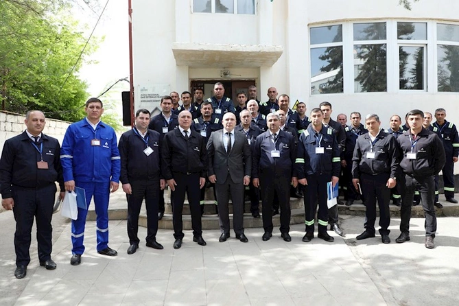 Kürdəmir, Ucar və Göyçay xidmət sahələrində çalışan nəzarətçi-çilingərlərlə görüş keçirildi — FOTOLAR Kürdəmir, Ucar və Göyçay xidmət sahələrində çalışan nəzarətçi-çilingərlərlə görüş keçirildi — FOTOLAR