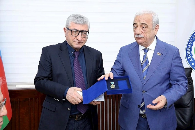 2022-ci ildə həmkarlar ittifaqlarına müraciətlərin 97,1 %-i müsbət həllini tapıb — İcraiyyə Komitəsi (FOTOLAR)