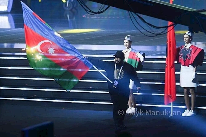 Bayrağımızı yandıran Ermənistanda TANINMIŞ ŞƏXS İMİŞ — FOTO