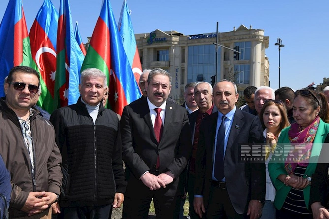 Qərbi Azərbaycan İcması Heydər Əliyevin 100 illiyi ilə əlaqədar ağacəkmə kampaniyası keçirib — FOTOLAR