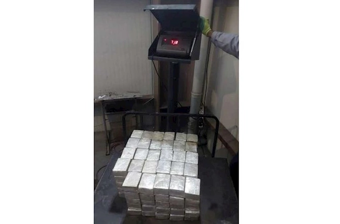 Gömrükçülərimiz İrandan Türkiyəyə 71 kiloqram narkotik keçirmək istəyəni saxladı — FOTO