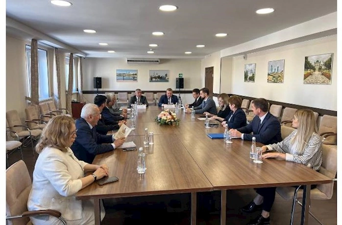 Ümummilli Lider Heydər Əliyevin 100 illik yubileyi Həştərxan şəhərində də qeyd edilir