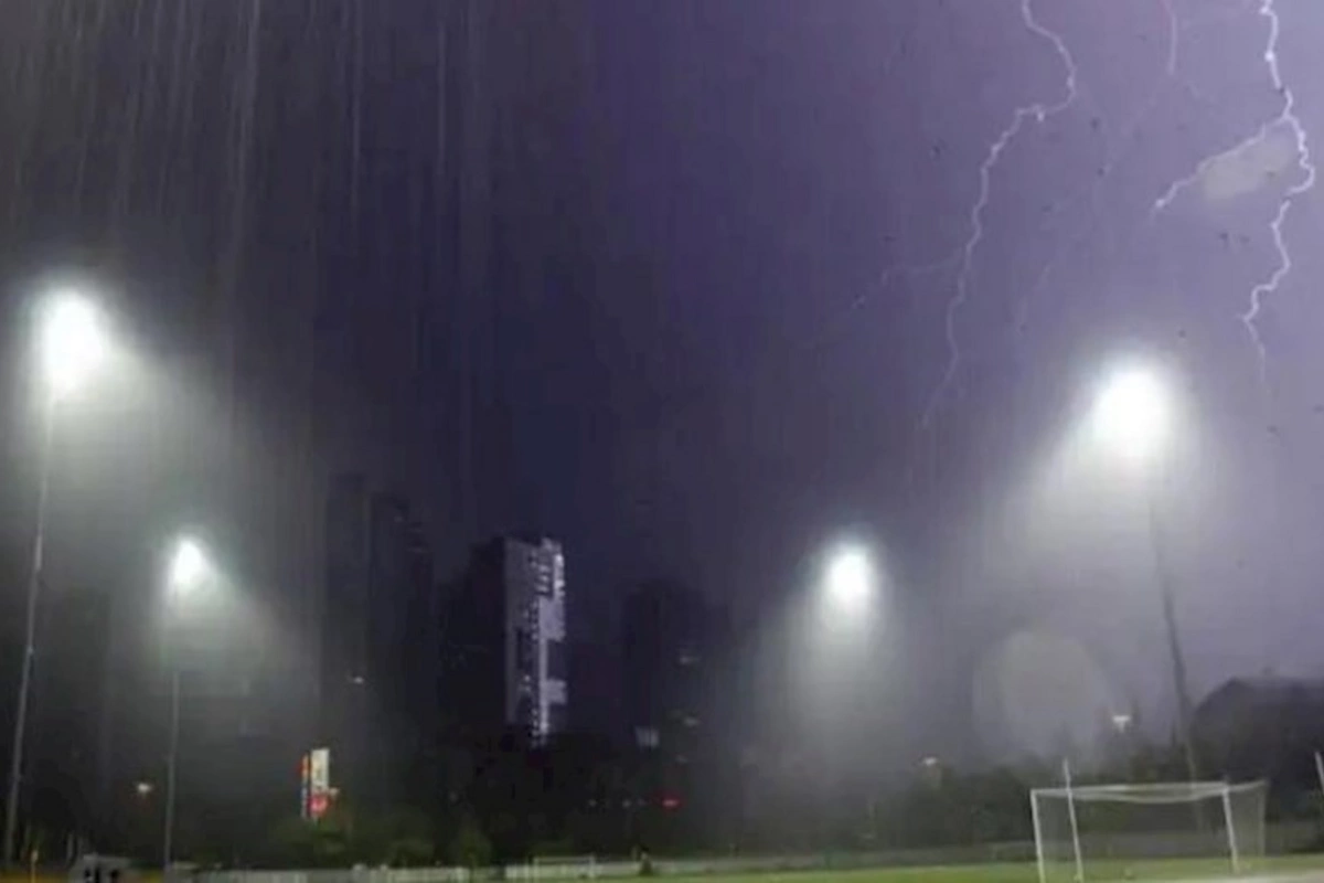 Futbol meydançasına ildırım düşdü — 5 ölü, 15 yaralı