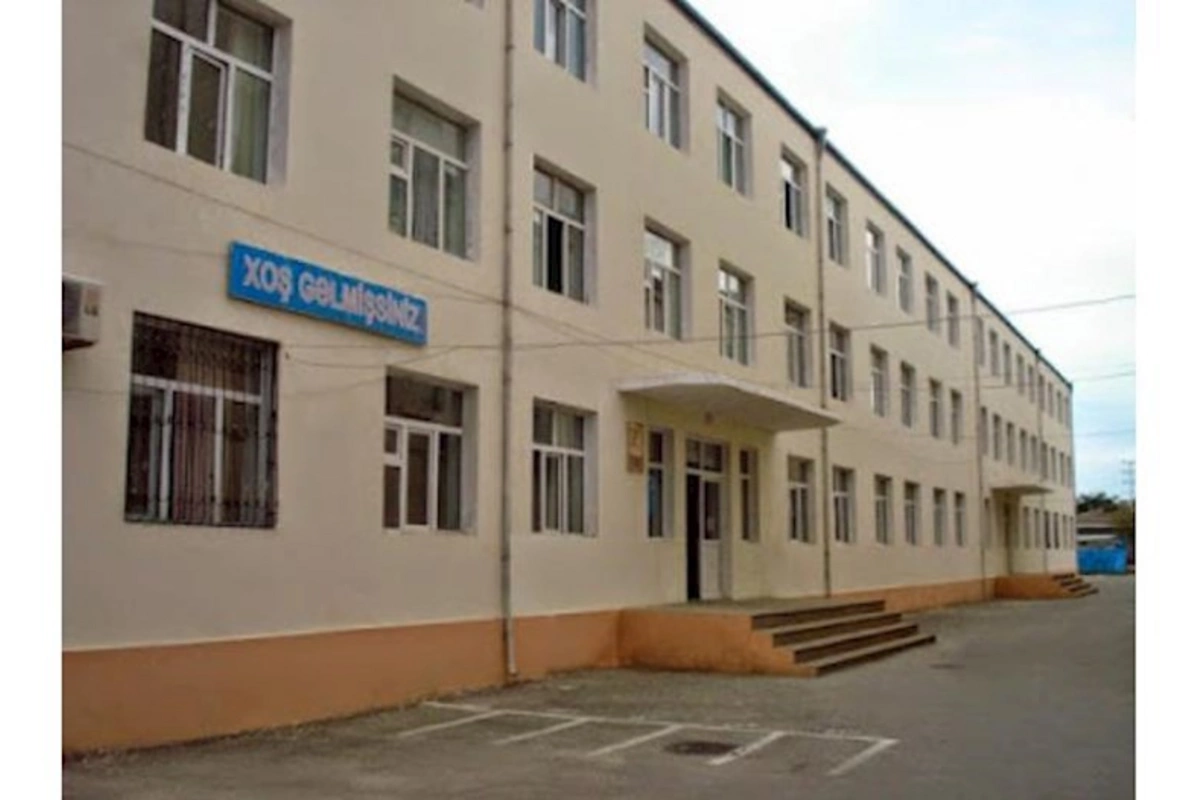 Bakıda 149 saylı məktəbdə kütləvi zəhərlənmə — YENİLƏNİB