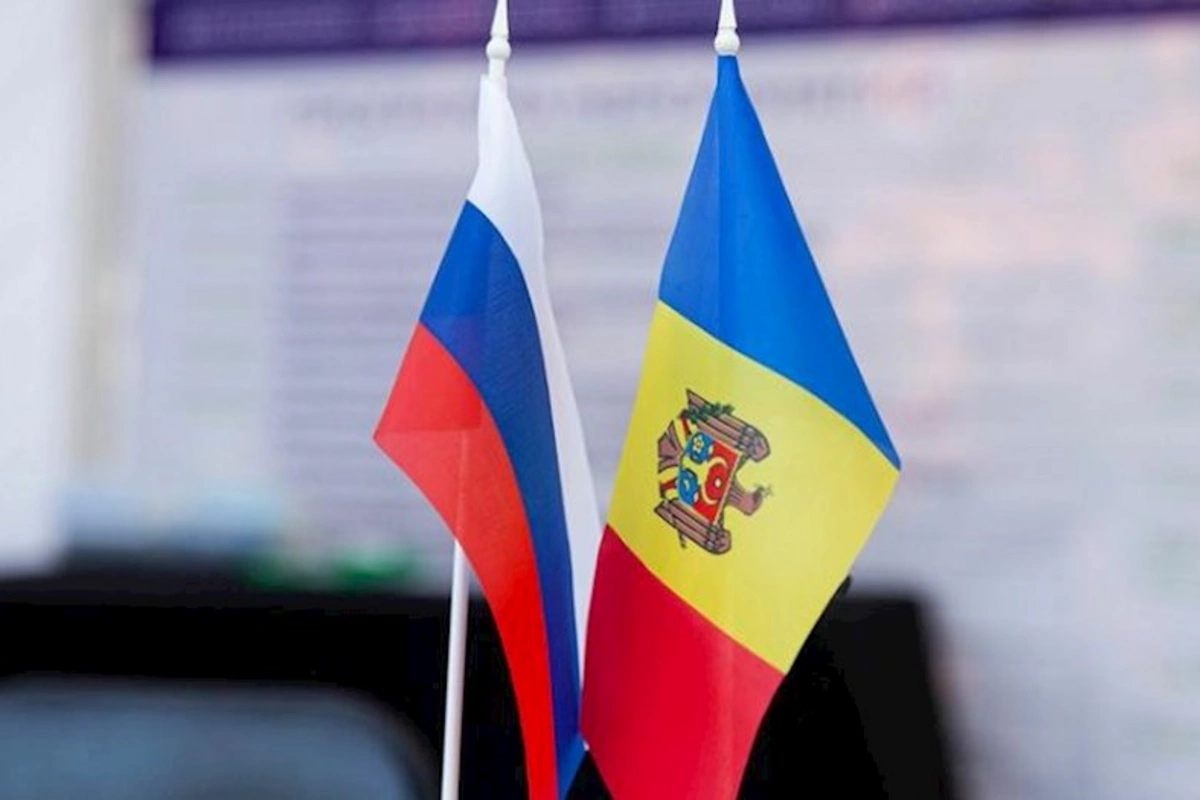 Moldova Rusiya səfirliyinin əməkdaşını ölkədən çıxardı