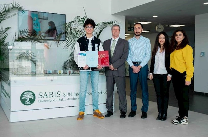 SABIS® SUNun şagirdi ABŞ-ın ən nüfuzlu universitetlərinə qəbul edildi — FOTOLAR SABIS® SUNun şagirdi ABŞ-ın ən nüfuzlu universitetlərinə qəbul edildi — FOTOLAR