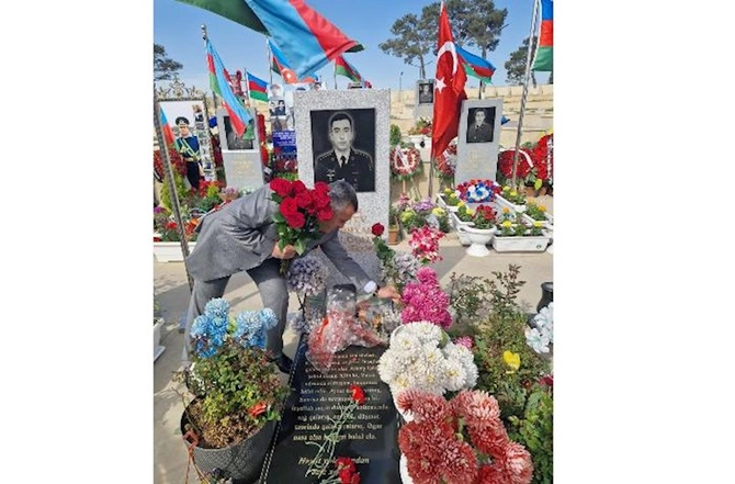 Abşeronda Ramazan bayramında şəhidlərimiz ziyarət edildi — FOTOLAR