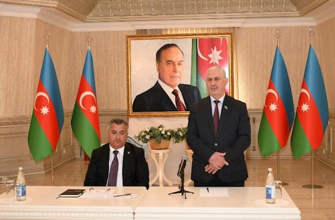 Abşeronda Ulu Öndər Heydər Əliyevin 100 illik yubileyinə həsr olunmuş konfrans keçirildi