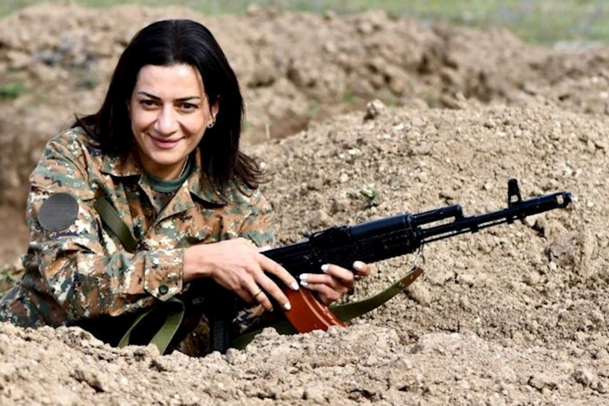 Ermənistan qadınlar hərbi xidmət keçə bilər — 4500 AZN ödənişlə...