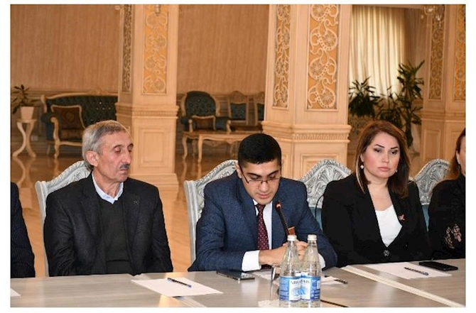 Abşeronda Ulu Öndər Heydər Əliyevin 100 illik yubileyinə həsr olunmuş konfrans keçirildi