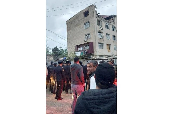 Azərbaycanda yaşayış binasında partlayış: Ölənlər var — VİDEO (YENİLƏNİB)