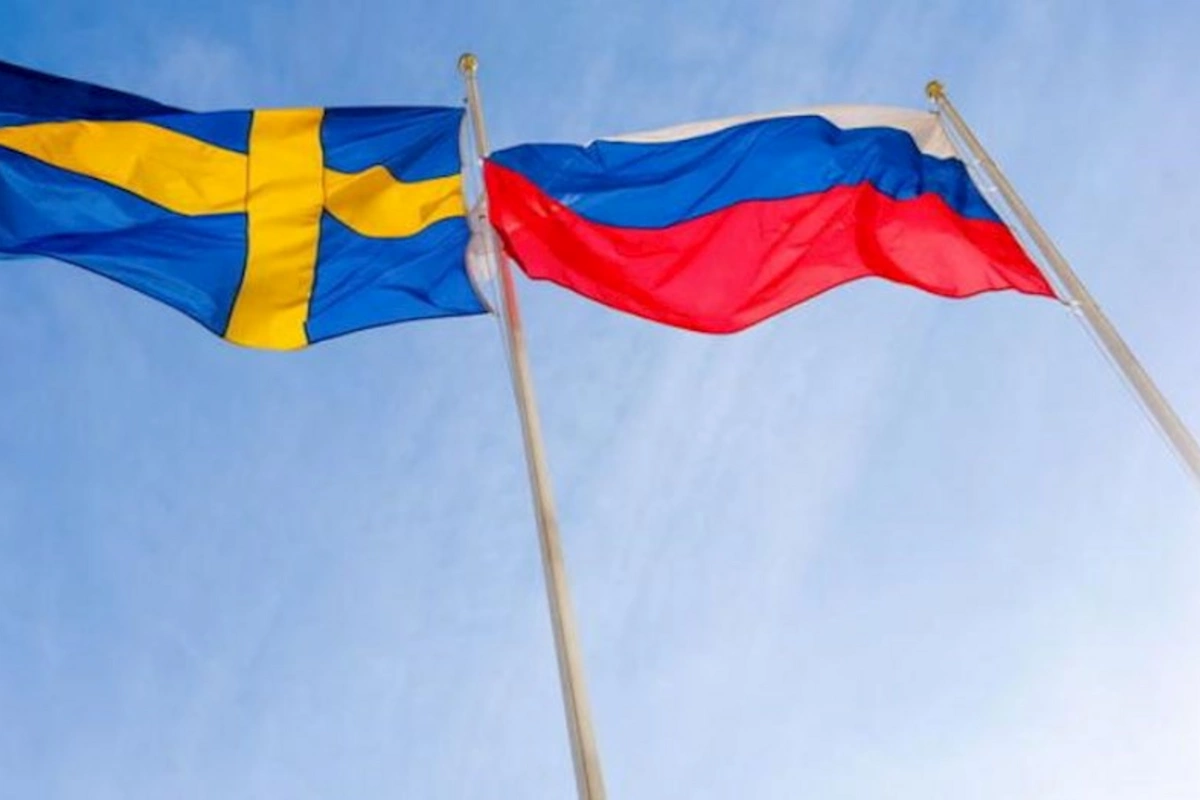 Norveçin ardınca İsveç də rusiyalı diplomatları çıxardır