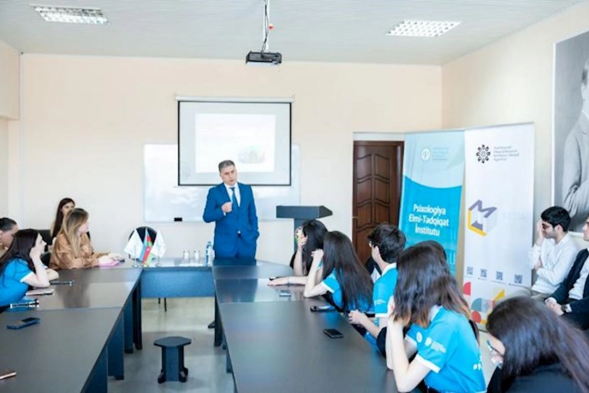 “MEDİAlab” layihəsi çərçivəsində silsilə təlimlər davam edir — FOTOLAR
