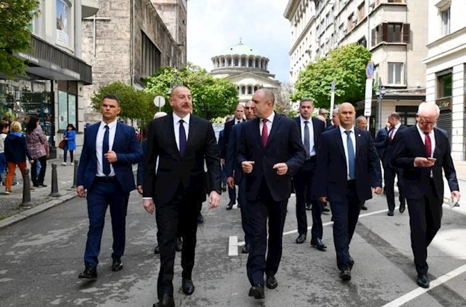 Prezident SOCAR-ın Bolqarıstandakı ofisinin açılışında — FOTOLAR Prezident SOCAR-ın Bolqarıstandakı ofisinin açılışında — FOTOLAR