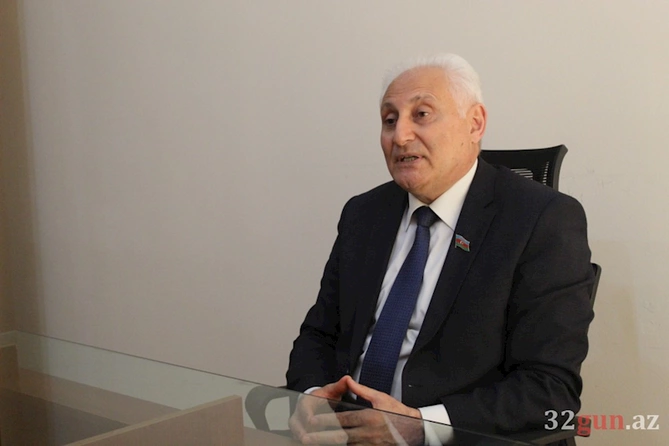 Millət vəkili: Mən heç kresloda oturanda özümü məmur kimi hiss etmirəm — VİDEO