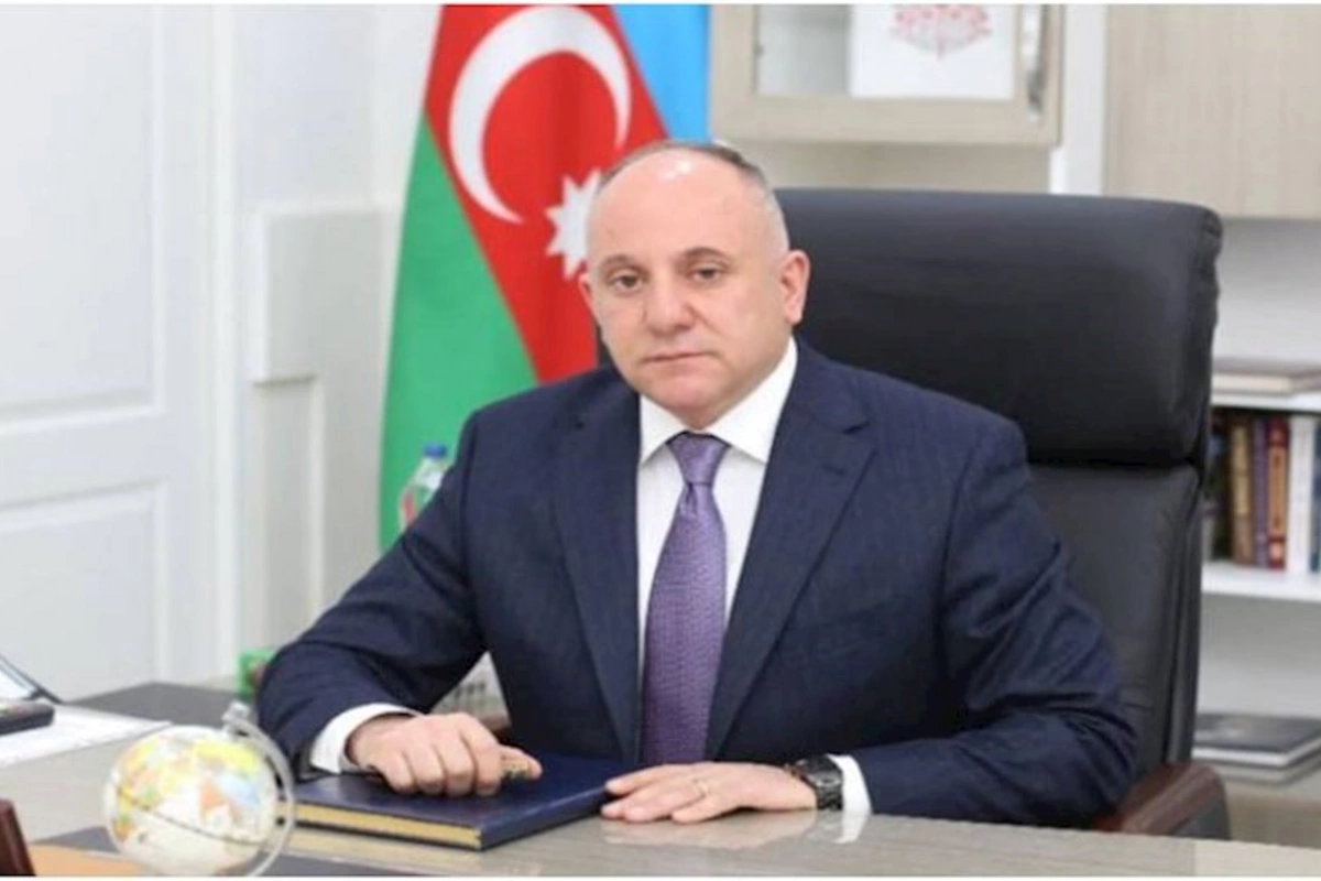 İdarə rəisi: “Direktorun əri mənə 30 min rüşvət təklif etdi, razılaşdım”