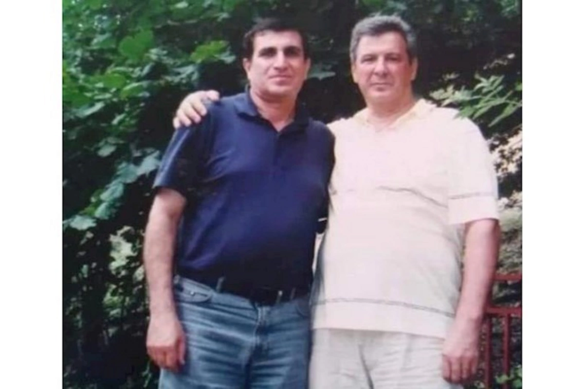 “Bütün günü Əjdər Olun yanında hərlənirdilər, indi susurlar” — Əməkdar artistdən şairin əfvi üçün Prezidentə MÜRACİƏT
