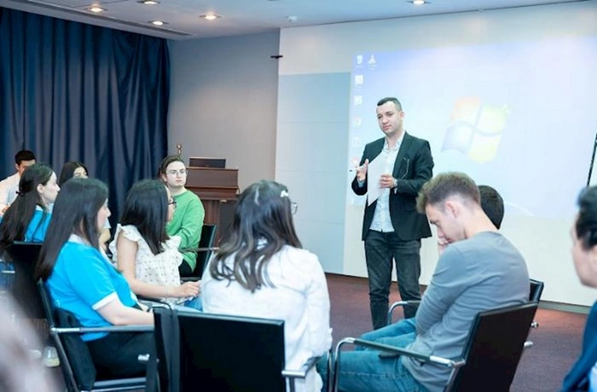 “MEDİAlab” layihəsi çərçivəsində növbəti vörkşop təşkil olundu — FOTOLAR