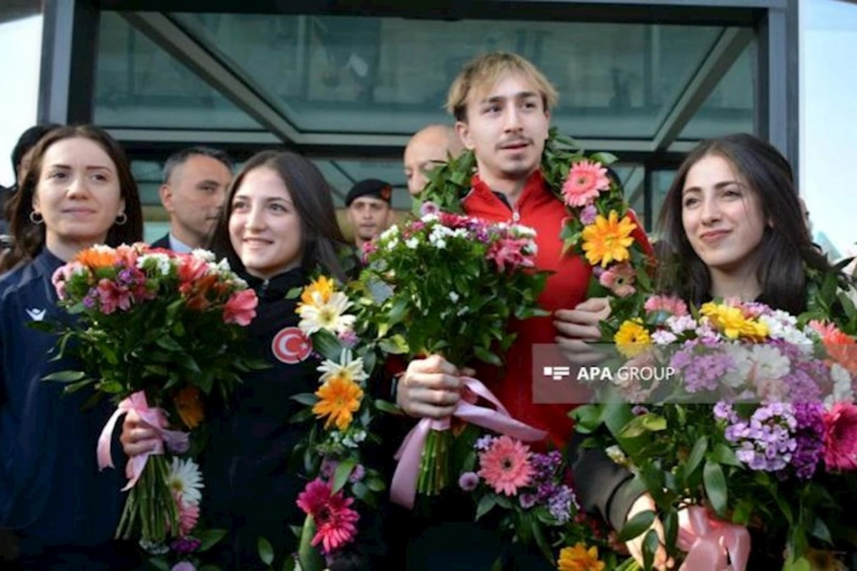 İlham Əliyev türkiyəli atletləri TƏLTİF ETDİ — SƏRƏNCAM