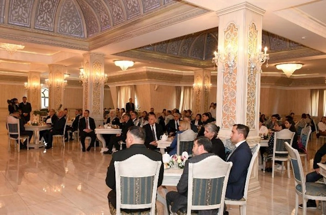 Abşeronda görkəmli oftalmoloq-alim, akademik Zərifə xanım Əliyevanın 100 illiyi qeyd edildi — FOTOLAR Abşeronda görkəmli oftalmoloq-alim, akademik Zərifə xanım Əliyevanın 100 illiyi qeyd edildi — FOTOLAR
