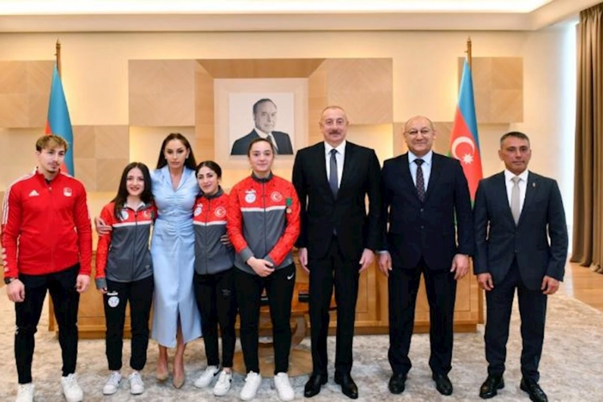 Prezident İrəvanda qələbə qazanan türkiyəli idmançıları Qarabağa dəvət edib