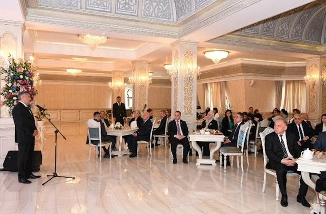 Abşeronda görkəmli oftalmoloq-alim, akademik Zərifə xanım Əliyevanın 100 illiyi qeyd edildi — FOTOLAR Abşeronda görkəmli oftalmoloq-alim, akademik Zərifə xanım Əliyevanın 100 illiyi qeyd edildi — FOTOLAR