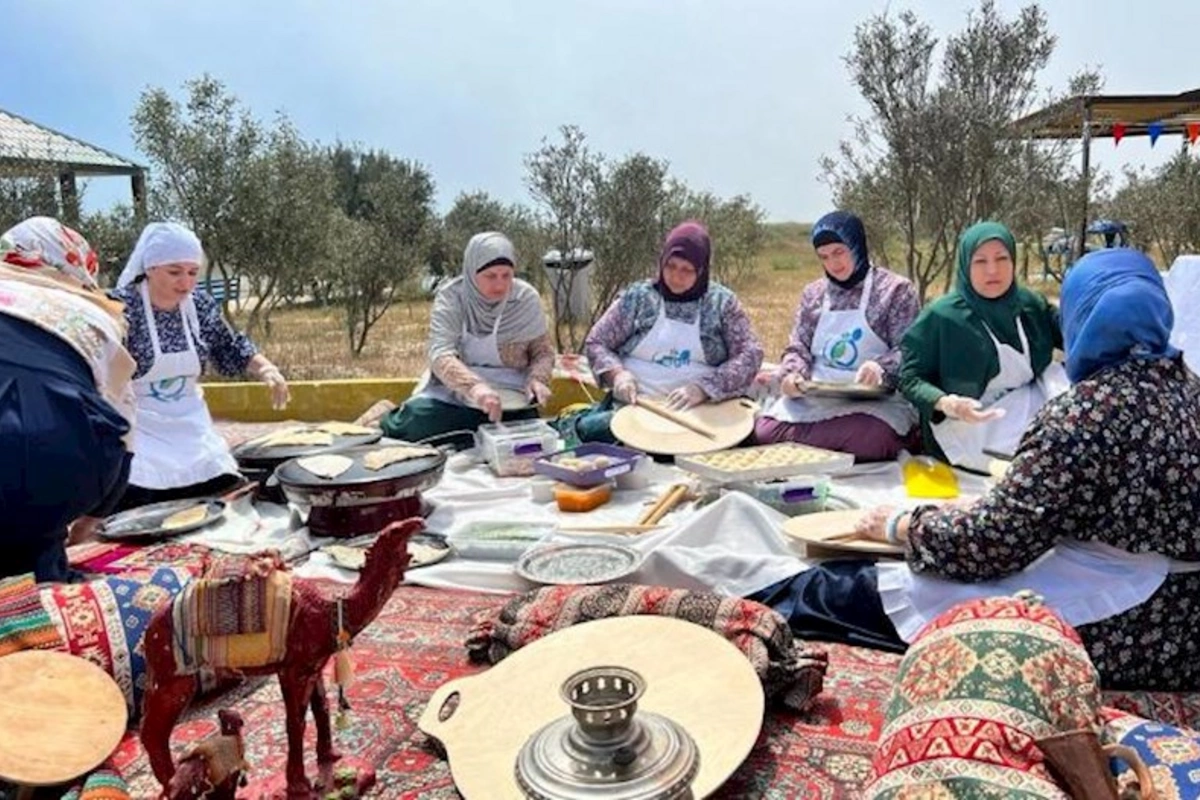 İstehsal et, təbiətə zərər vermə! devizi ilə sərgi-satış yarmarkası keçirilir — FOTO