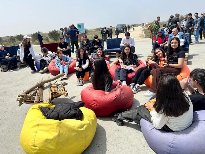 İstehsal et, təbiətə zərər vermə! devizi ilə sərgi-satış yarmarkası keçirilir — FOTO