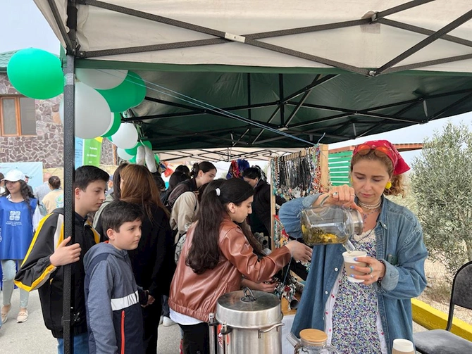 İstehsal et, təbiətə zərər vermə! devizi ilə sərgi-satış yarmarkası keçirilir — FOTO