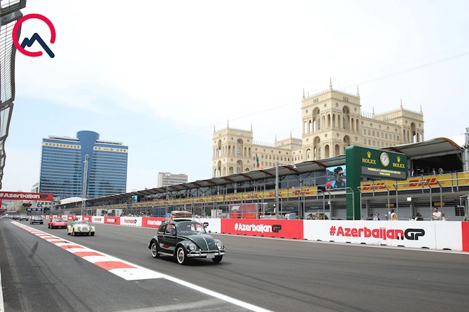 Formula 1-ə rəng qatan klassik avtomobillər — FOTO Formula 1-ə rəng qatan klassik avtomobillər — FOTO