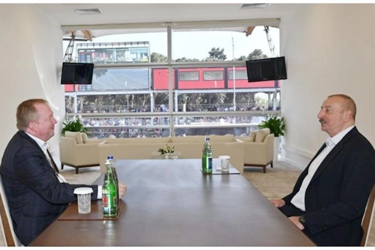 İlham Əliyev “Boeing” şirkətinin icraçı vitse-prezidentini qəbul edib — YENİLƏNİB