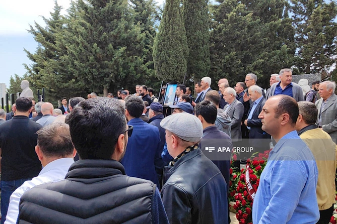 Xalq artisti Aftandil İsrafilov II Fəxri xiyabanda dəfn olunub — FOTO