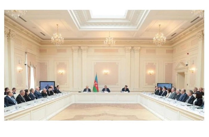 İnam Kərimov kollektivə təqdim olub, vəzifəsinin icrasına başlayıb — YENİLƏNİB (FOTO)