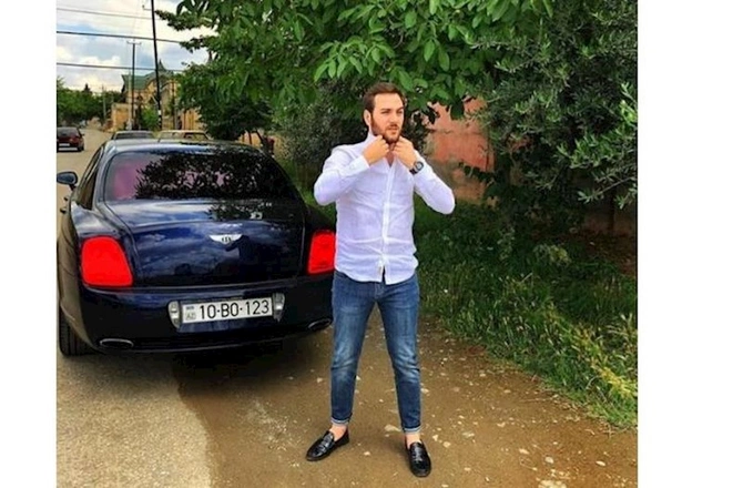 Bahalı, lüks və qeyri-adi avtomobilləri ilə müzakirə olunan MƏŞHURLAR — FOTOLAR