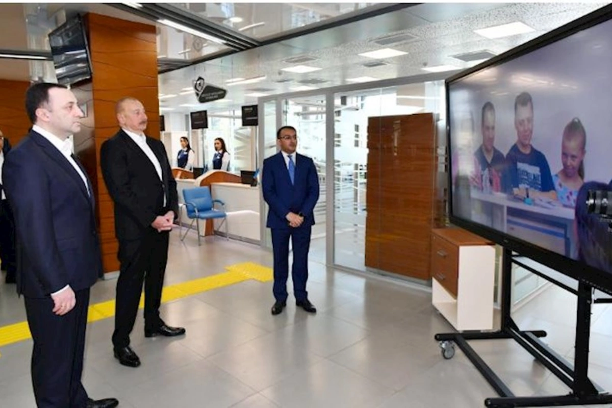 İlham Əliyev və İrakli Qaribaşvili Qəbələ regional “ASAN xidmət“ mərkəzində — FOTOLAR