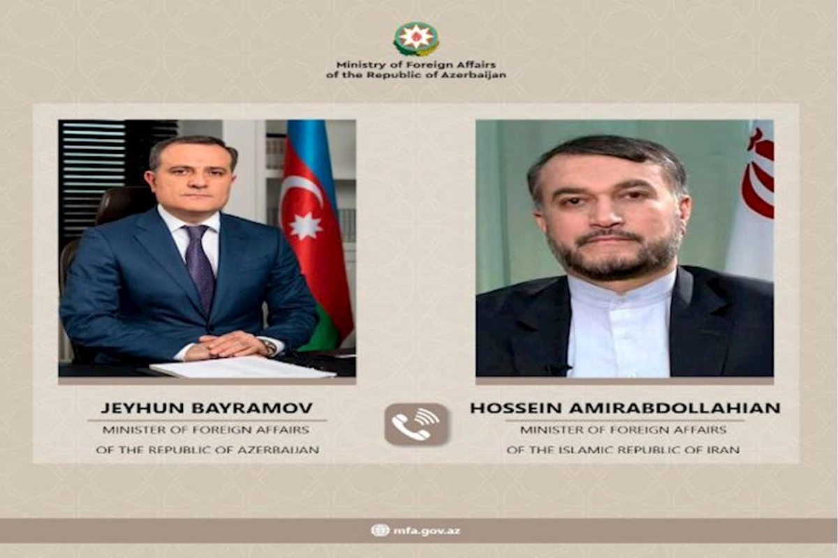Ceyhun Bayramov İranın xarici işlər naziri ilə telefonla danışıb