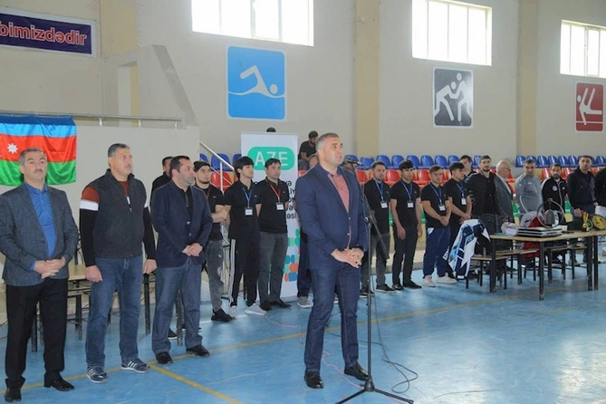 Salyanda açıq rayon çempionatı keçirilib — FOTOLAR Salyanda açıq rayon çempionatı keçirilib — FOTOLAR