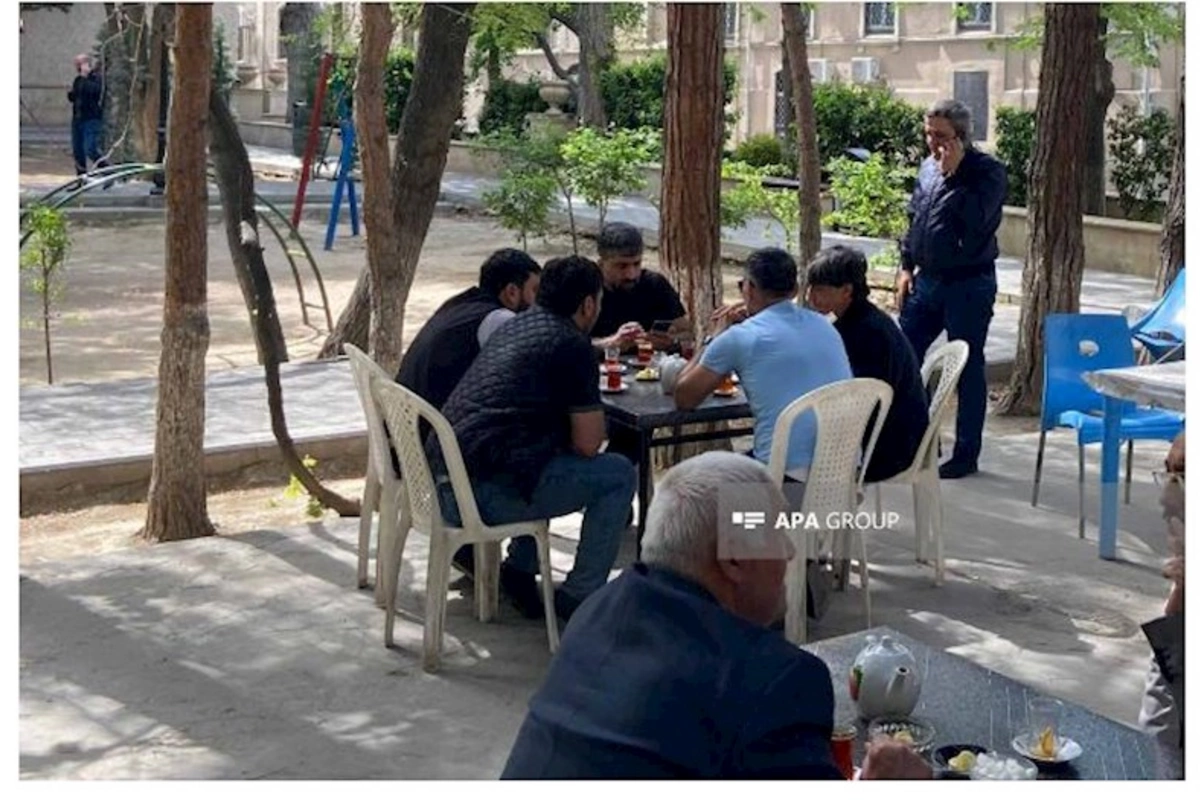 Meyxanaçılar Rəşad Dağlının məhkəməsinə gəldilər — FOTO