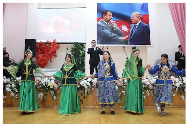 Mən fəxr edirəm ki, azərbaycanlıyam! mövzusunda tədbir — FOTOLAR