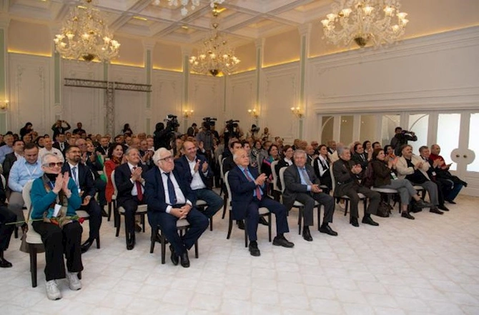 Şuşada Ulu Öndər Heydər Əliyevin 100 illiyi münasibətilə film nümayiş olunub — FOTOLAR