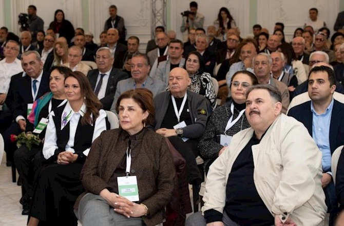 Şuşada Ulu Öndər Heydər Əliyevin 100 illiyi münasibətilə film nümayiş olunub — FOTOLAR