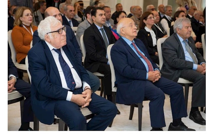 Şuşada Ulu Öndər Heydər Əliyevin 100 illiyi münasibətilə film nümayiş olunub — FOTOLAR