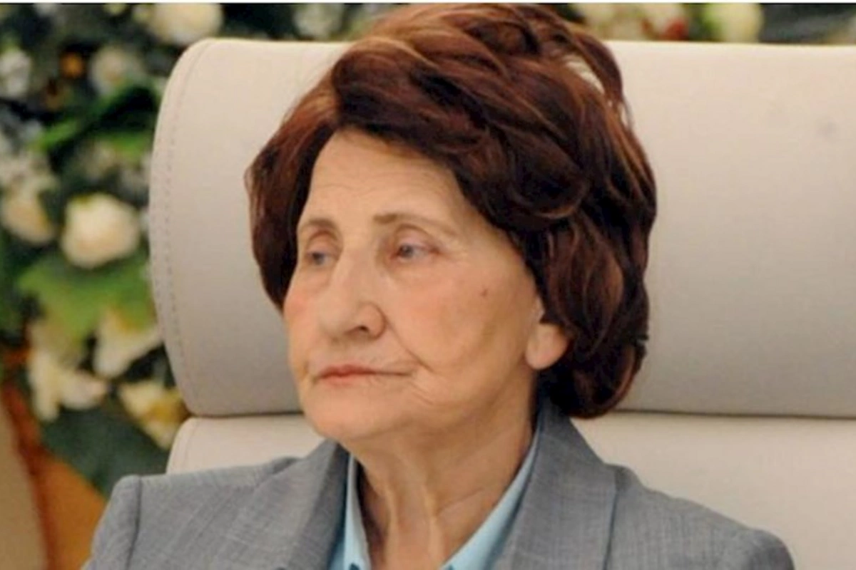 Heydər Əliyev haqqında bacısının XATİRƏLƏRİ — “Qardaşımdan insaniyyət öyrənmişəm”