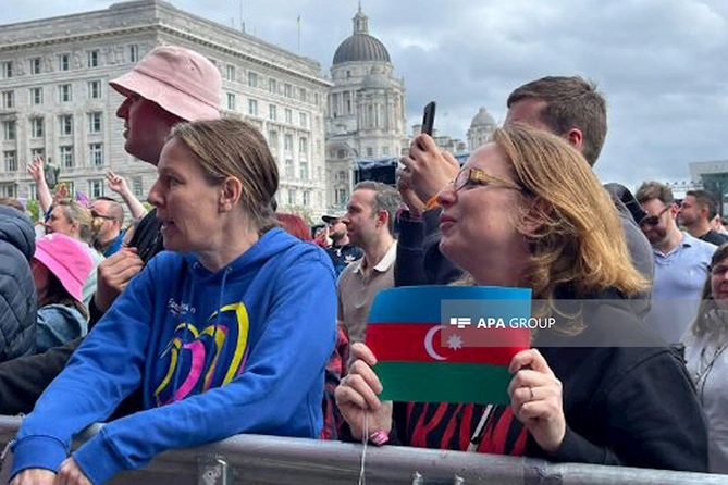 “Avroviziya” təmsilçilərimiz Britaniyada fanatları ilə görüşüblər — FOTO “Avroviziya” təmsilçilərimiz Britaniyada fanatları ilə görüşüblər — FOTO