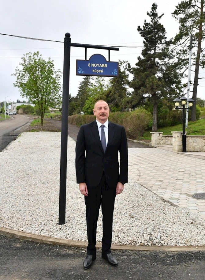 Prezident ailə üzvləri ilə ŞUŞADA — FOTOLAR