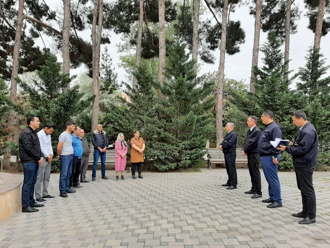 Salyan sakinlərindən “Azəriqaza müraciət — FOTO Salyan sakinlərindən “Azəriqaza müraciət — FOTO