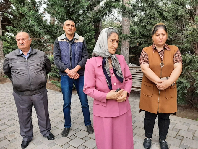 Salyan sakinlərindən “Azəriqaza müraciət — FOTO Salyan sakinlərindən “Azəriqaza müraciət — FOTO