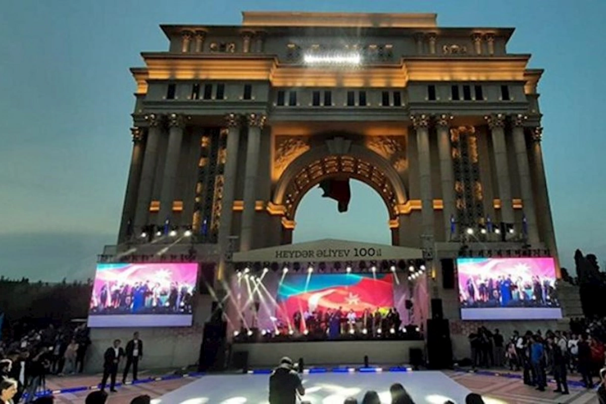 Gəncədə Heydər Əliyevin 100 illik yubileyinə həsr olunmuş konsert keçirildi