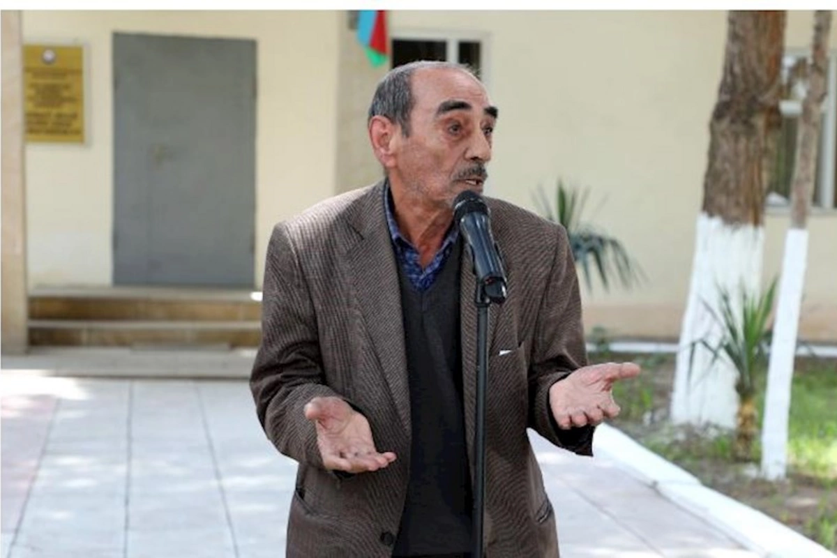 Hacıqəhrəmanlı qəsəbəsinin sahibkarları Açıq mikrofonda — FOTOLAR