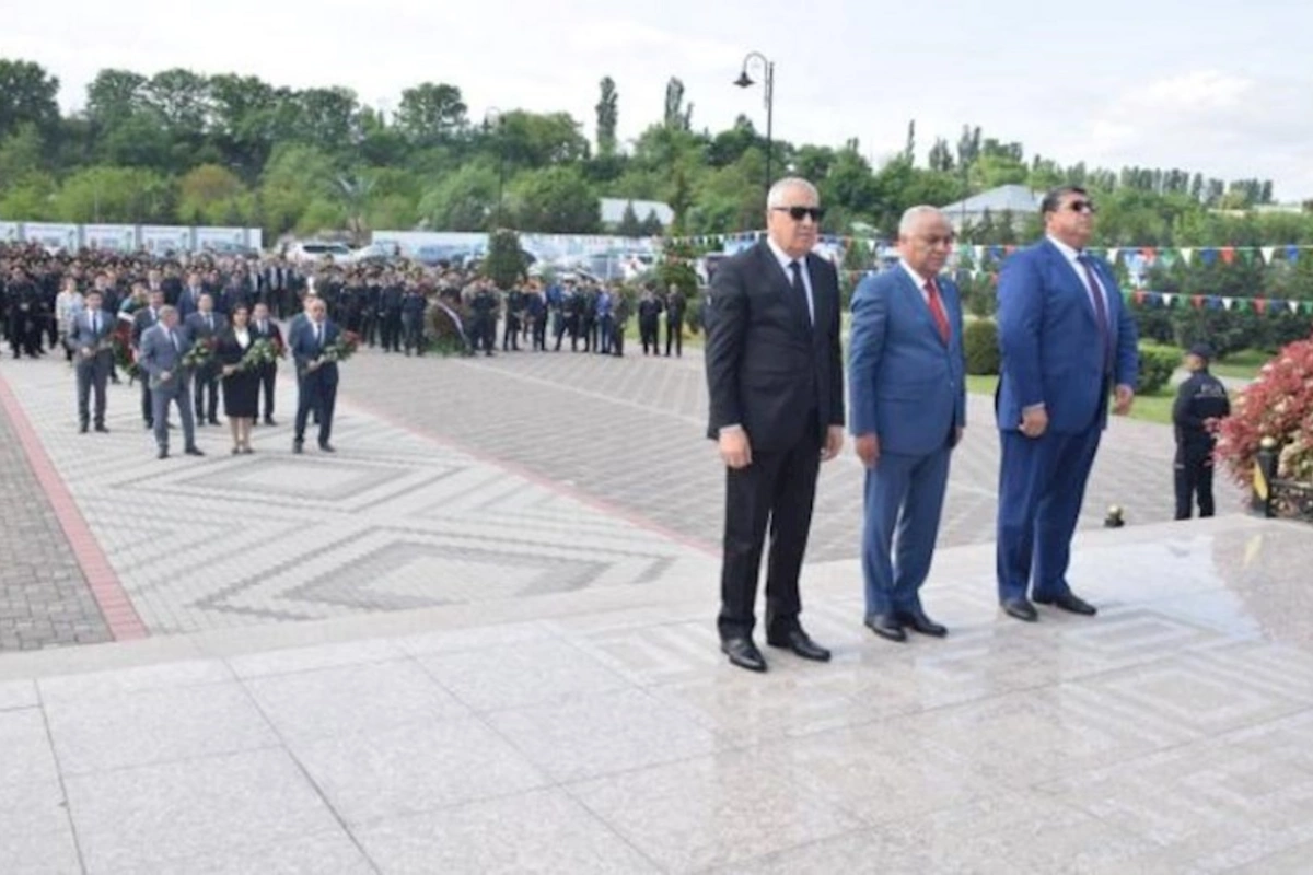 Vahid Əhmədov Heydər Əliyevin anadan olmasının 100 illiyinə həsr olunmuş tədbirdə iştirak etdi — FOTO